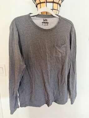 Lee Men's Long-Sleeve Crewneck Pocket Tee — Gray